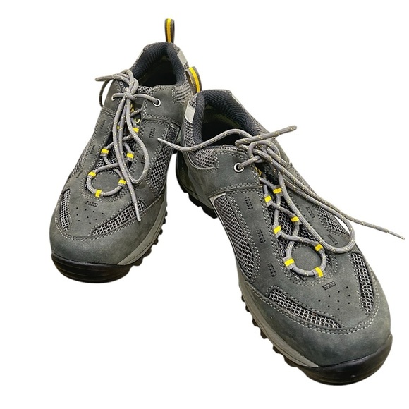 Nwot men’s Vasque Breeze 2.0 low Gray leather Hiking sneakers vibram sole size 9 - Picture 2 of 10